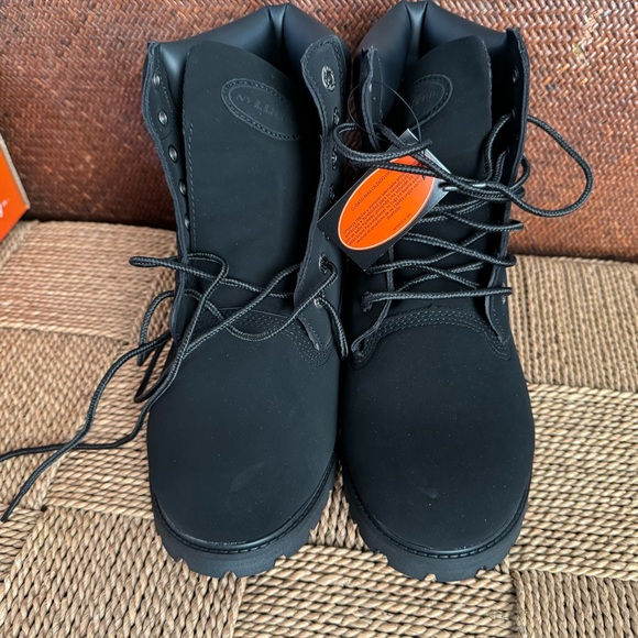 Lugz Convoy Boots Men’s size 7 wide or Women’s 9 wide NWT - Picture 3 of 8